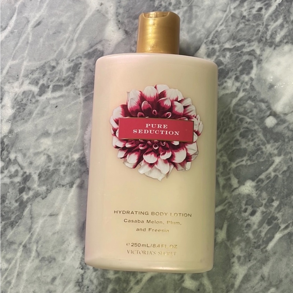 Victorias Secret Pure Seduction Hydrating Body Lotion